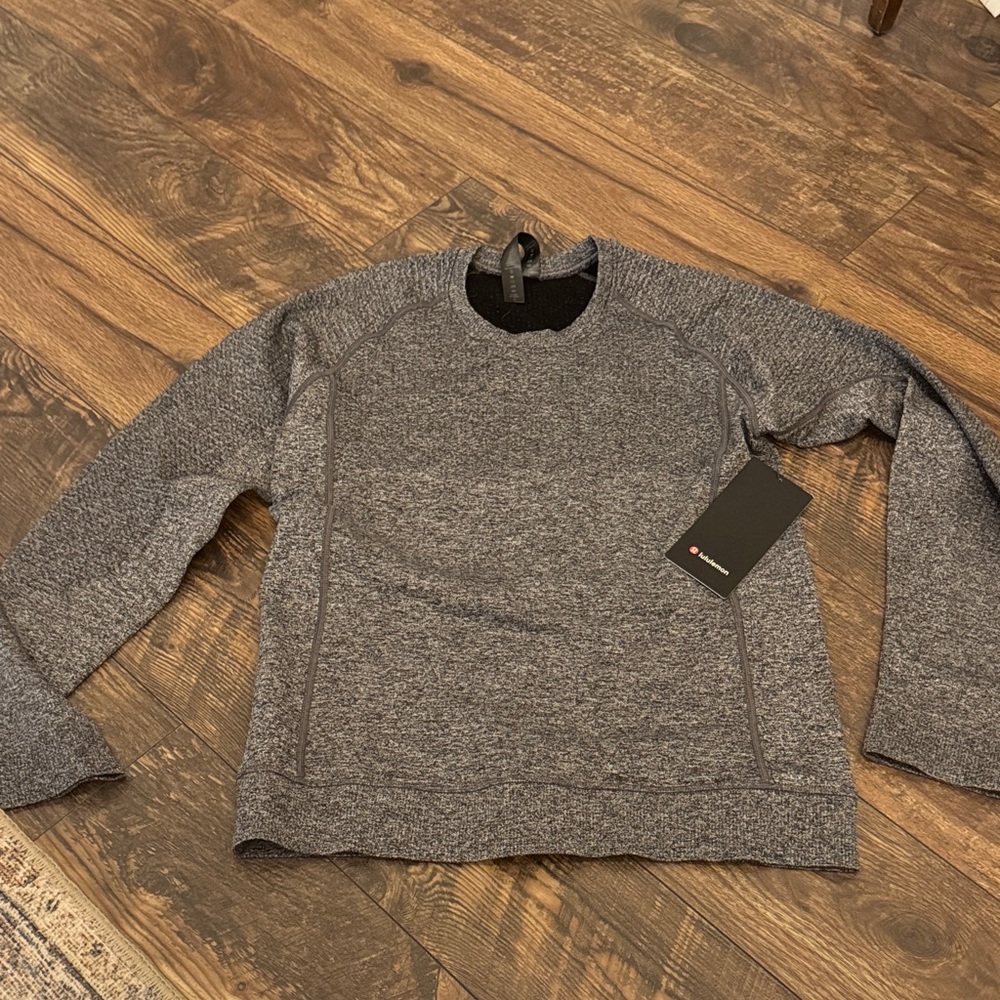 Lululemon Athletica Charcoal Knit Pullover engineered warmth